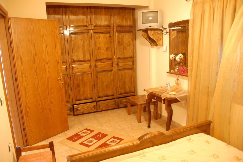Dione Apartments Uranopoli Pokoj fotografie
